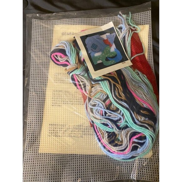 Vintage Coyote Napkin Caddy Plastic Canvas Kit New NIP Design Works 1014 Western - Picture 2 of 3